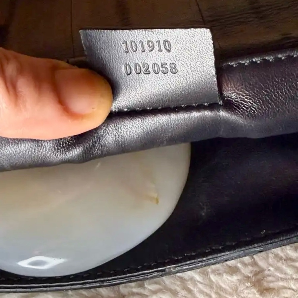 Gucci Black Leather Clutch - Picture 3 of 10